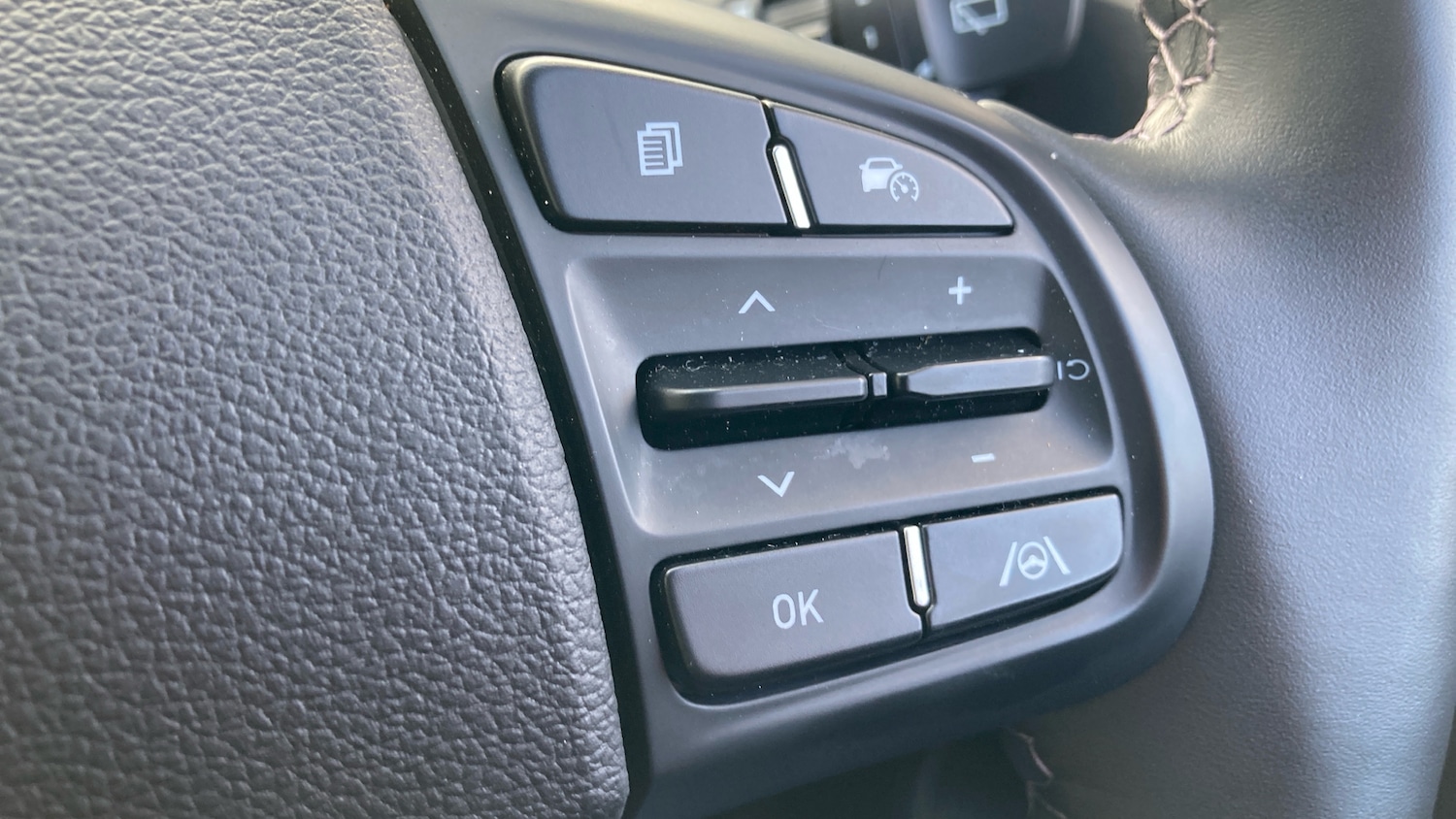 Used Hyundai i10 2024 for sale - 76682236: Photo 30