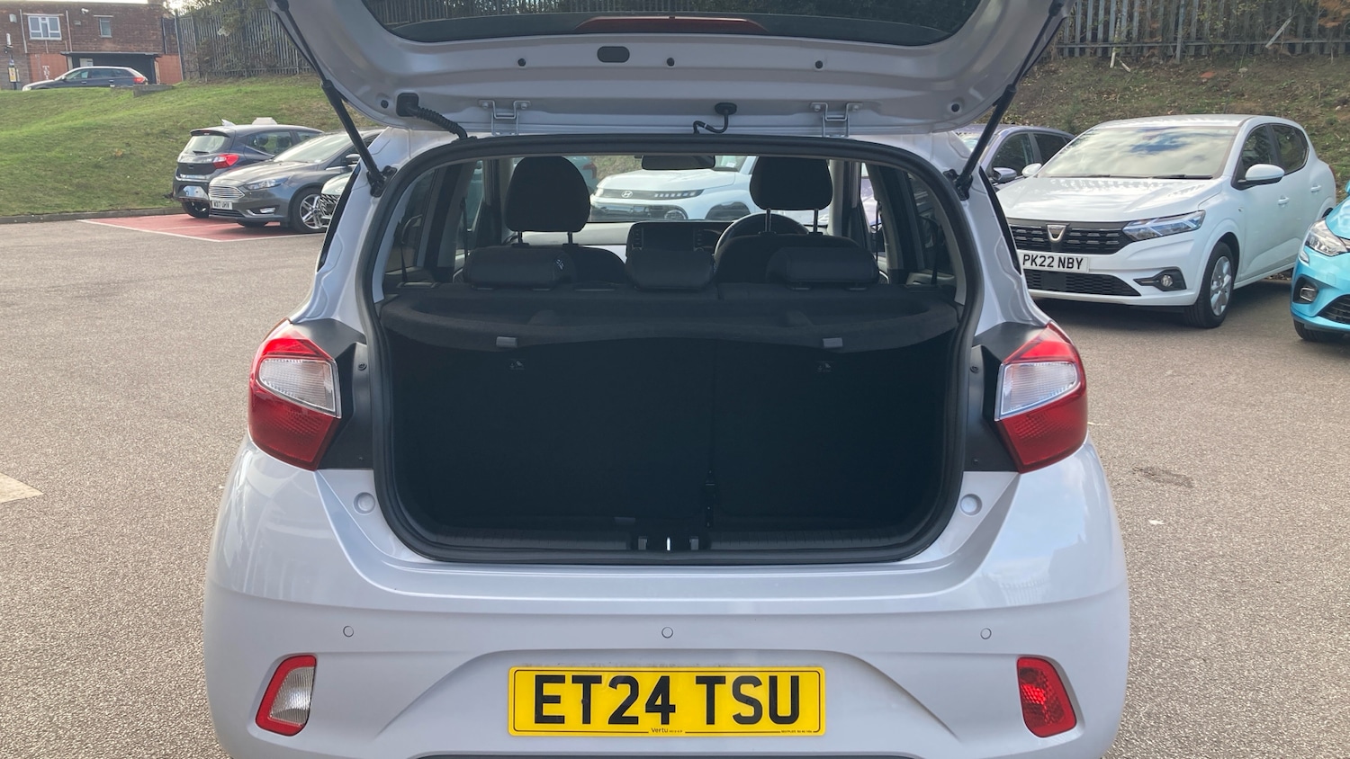 Used Hyundai i10 2024 for sale - 76682236: Photo 4