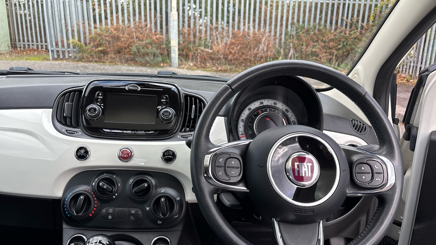 Used Fiat 500 2018 for sale - 76352402: Photo 10