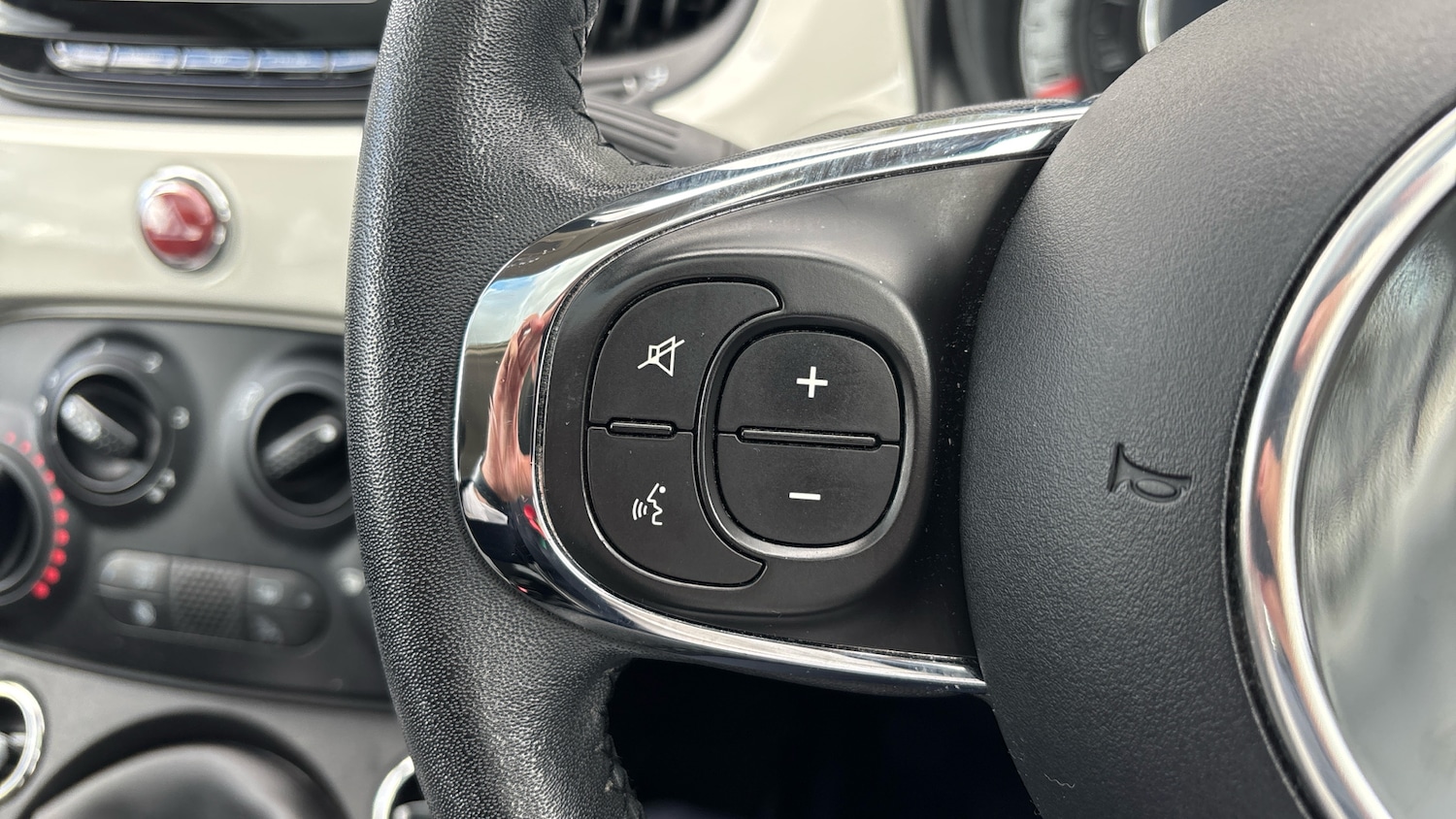 Used Fiat 500 2018 for sale - 76352402: Photo 28