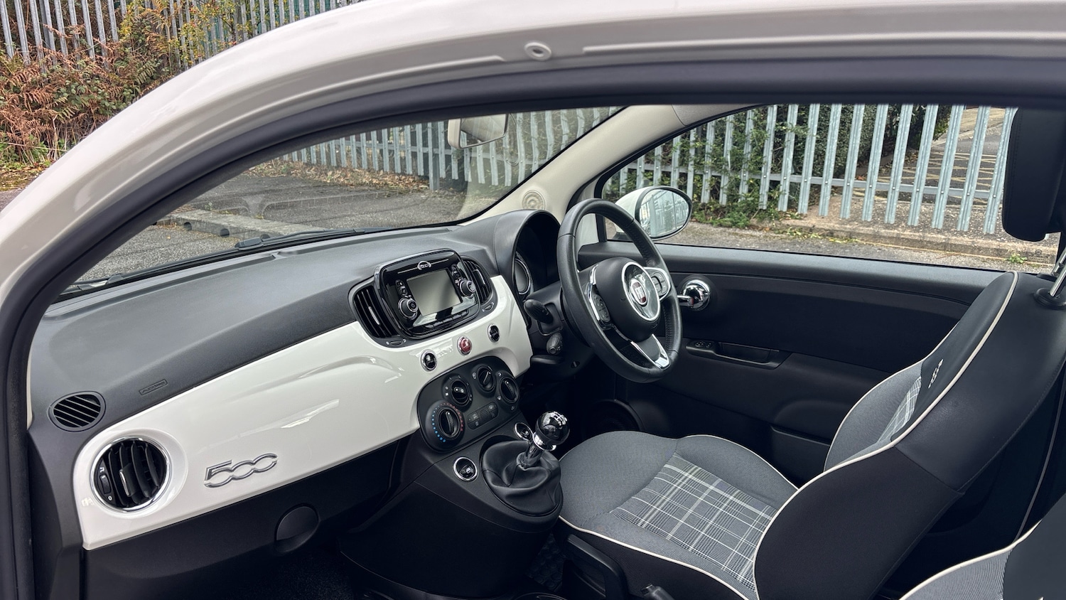 Used Fiat 500 2018 for sale - 76352402: Photo 9