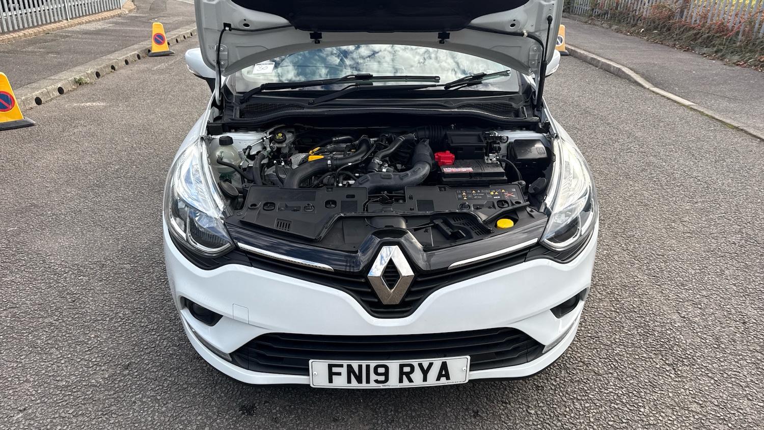 Used Renault Clio 2019 for sale - 76265896: Photo 8