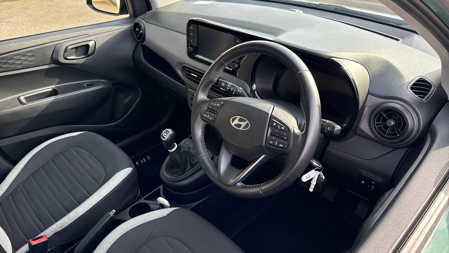 Used Hyundai i10 2023 for sale - 78131714: Photo 11