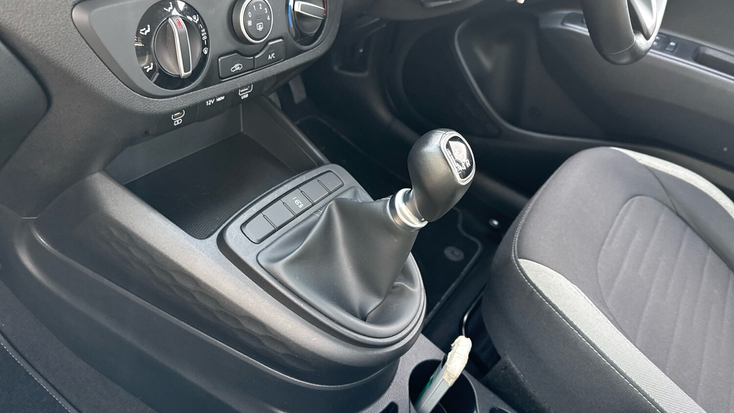 Used Hyundai i10 2023 for sale - 78131714: Photo 13