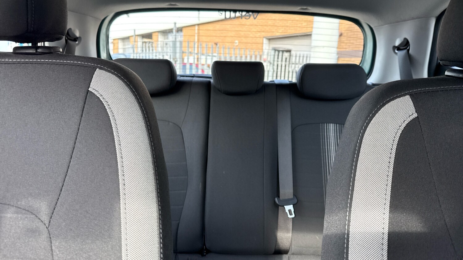 Used Hyundai i10 2023 for sale - 78131714: Photo 15