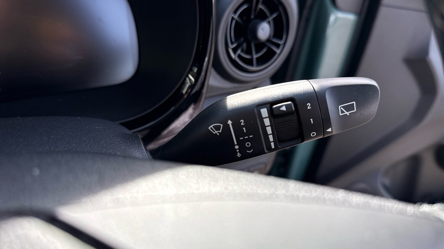 Used Hyundai i10 2023 for sale - 78131714: Photo 30