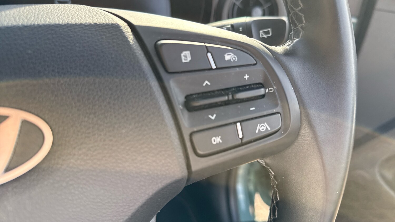 Used Hyundai i10 2023 for sale - 78131714: Photo 31