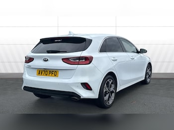 Used Kia Ceed 2020 for sale - 76693210: Photo