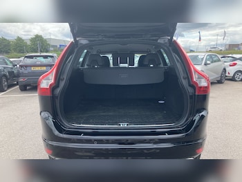 Used Volvo XC60 2017 for sale - 78883350: Photo