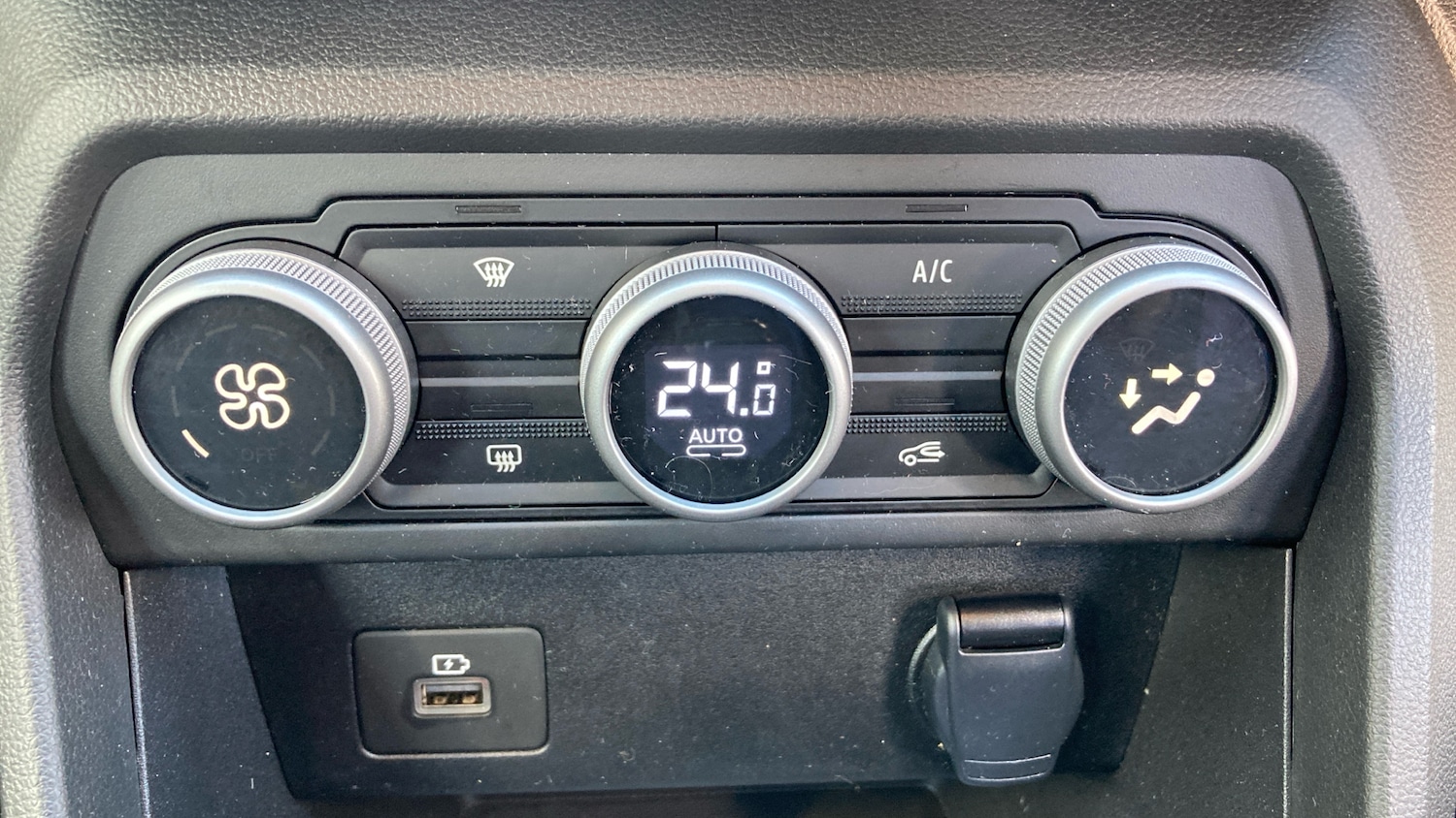 Used Dacia Sandero Stepway 2024 for sale - 78168672: Photo 35