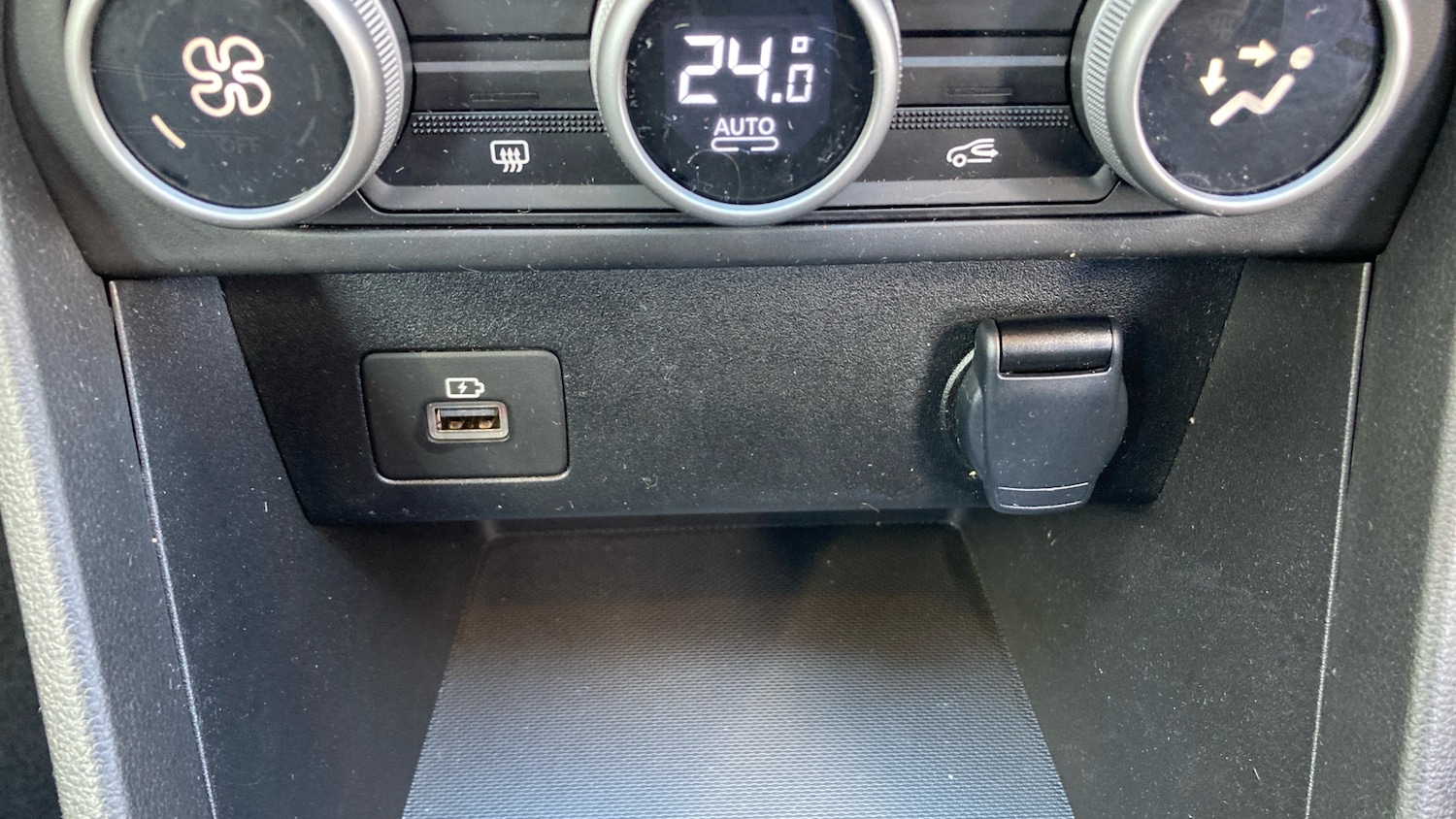 Used Dacia Sandero Stepway 2024 for sale - 78168672: Photo 36