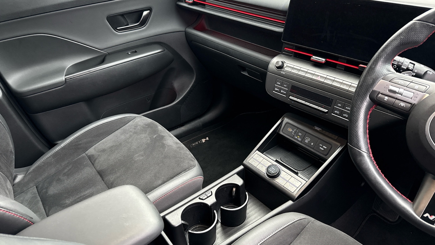 Used Hyundai KONA 2023 for sale - 77035723: Photo 14