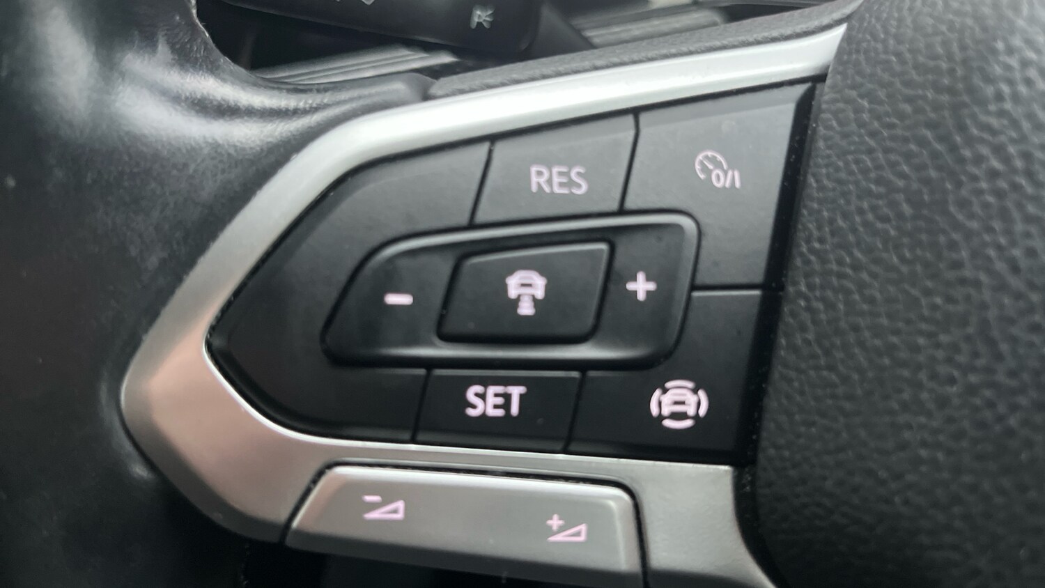 Used Volkswagen T-Cross 2020 for sale - 77730775: Photo 24