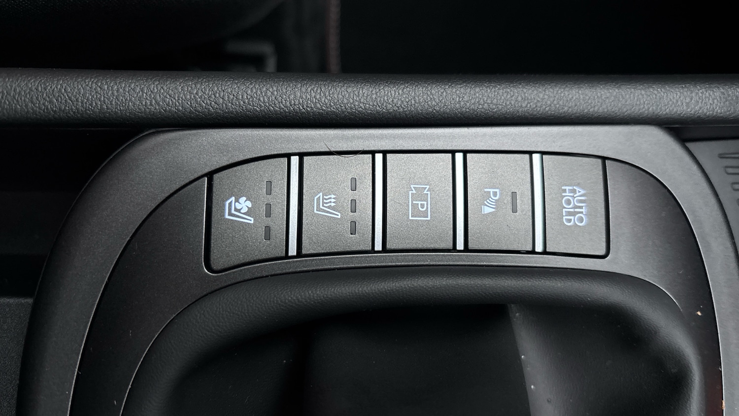 Used Hyundai KONA 2025 for sale - 76232278: Photo 27