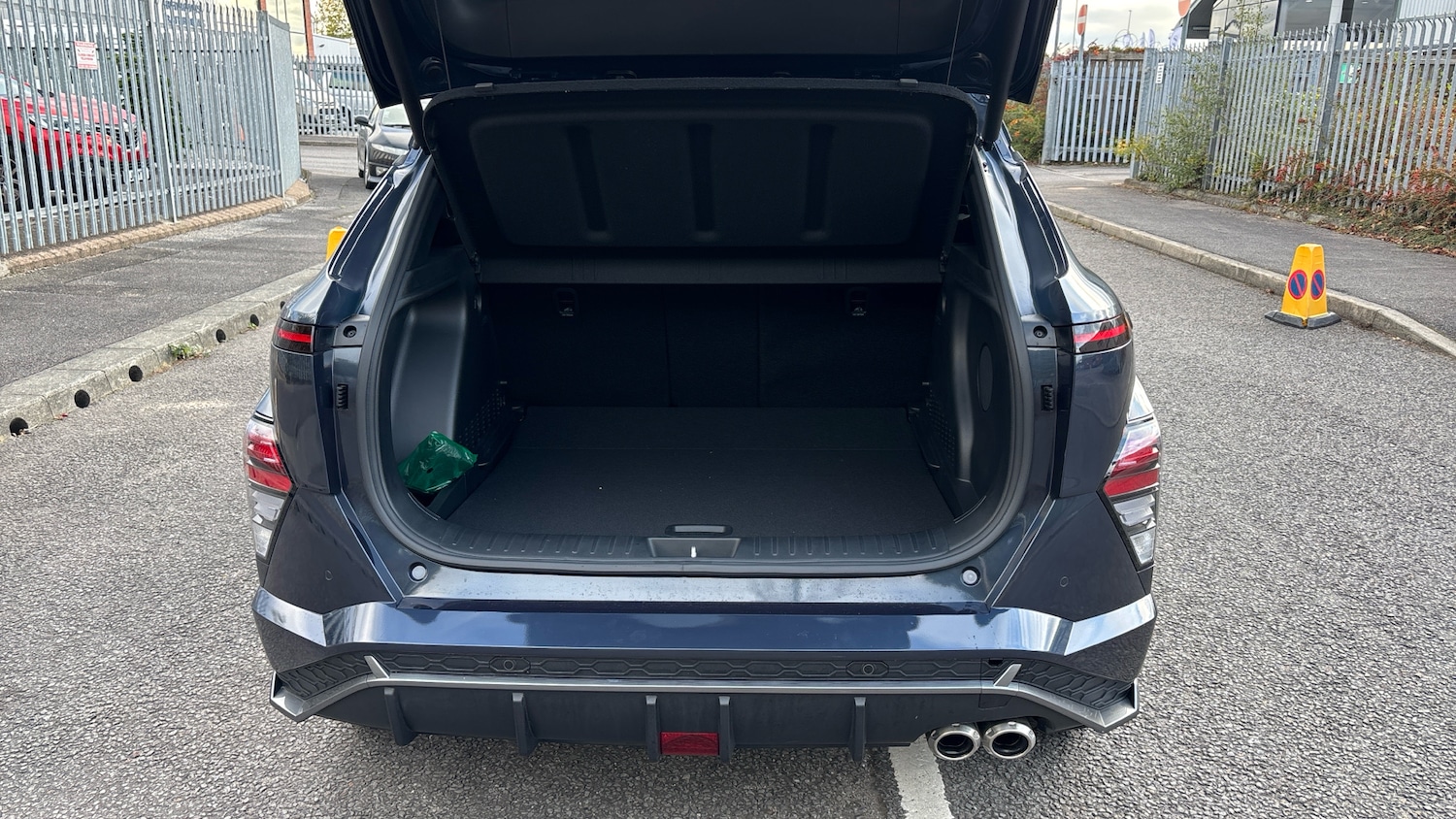 Used Hyundai KONA 2025 for sale - 76232278: Photo 4