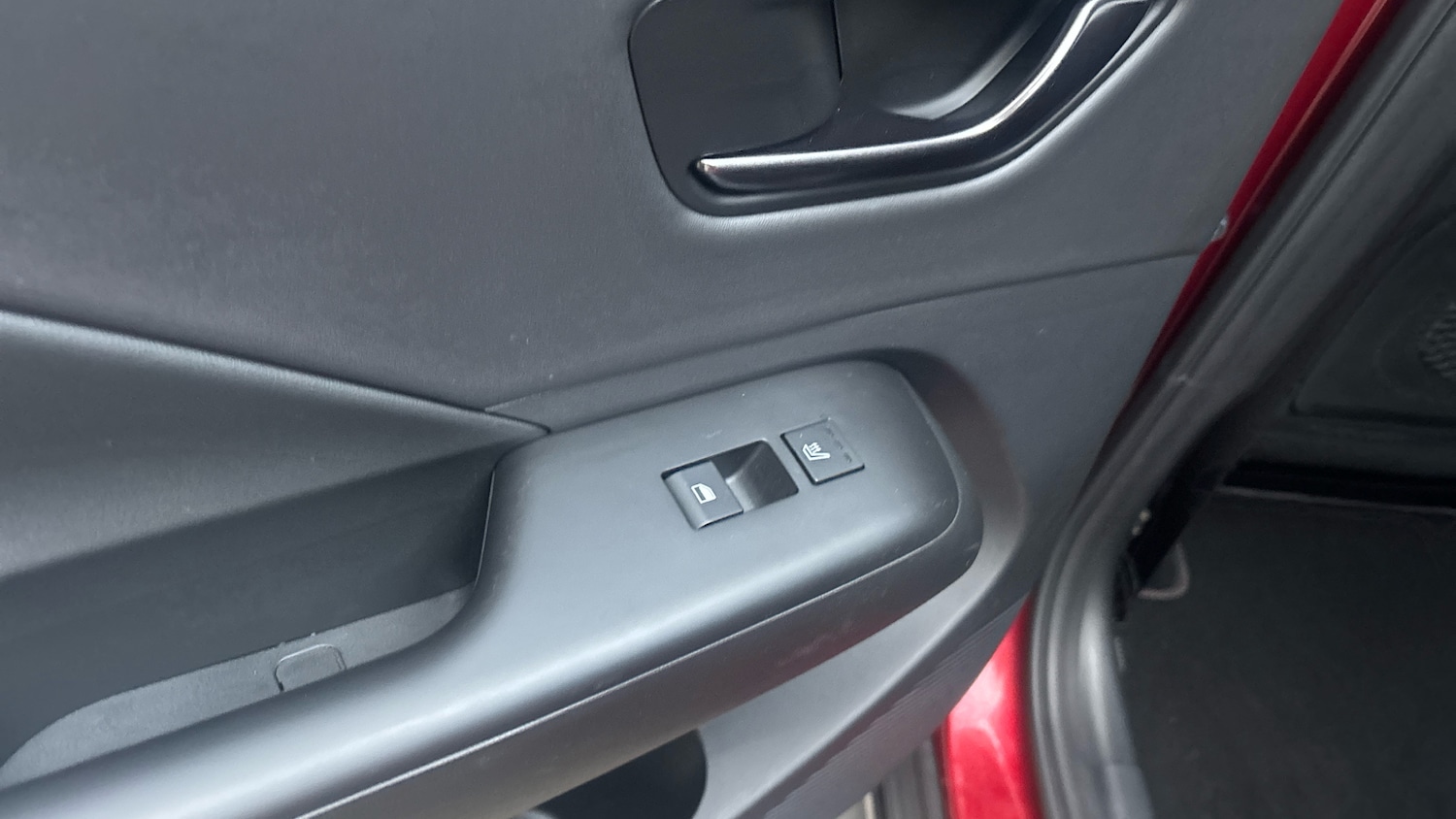 Used Hyundai KONA 2024 for sale - 77418240: Photo 30