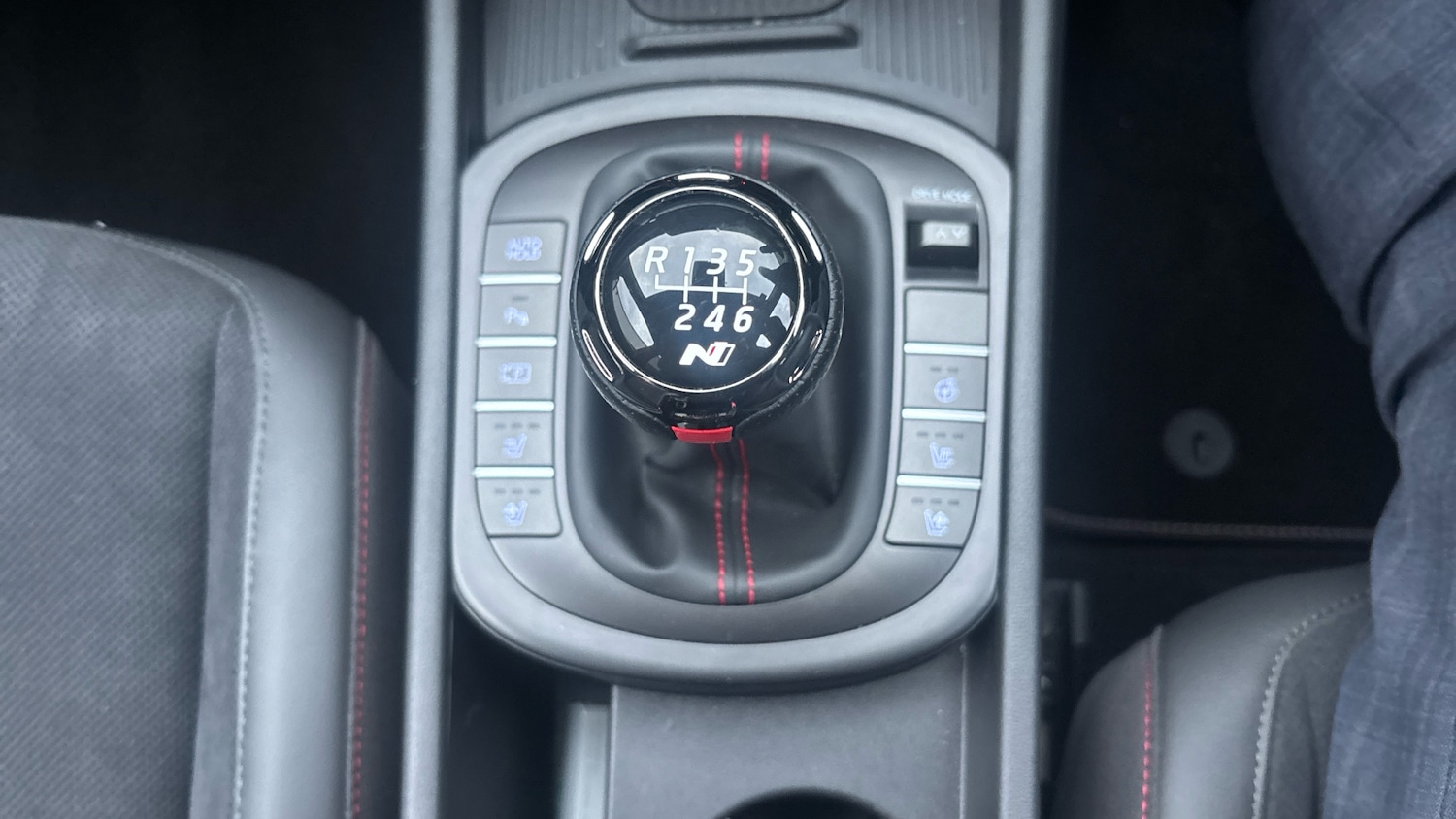 Used Hyundai KONA 2024 for sale - 77418240: Photo 34