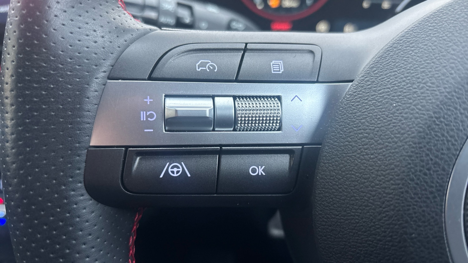 Used Hyundai KONA 2024 for sale - 77418240: Photo 41