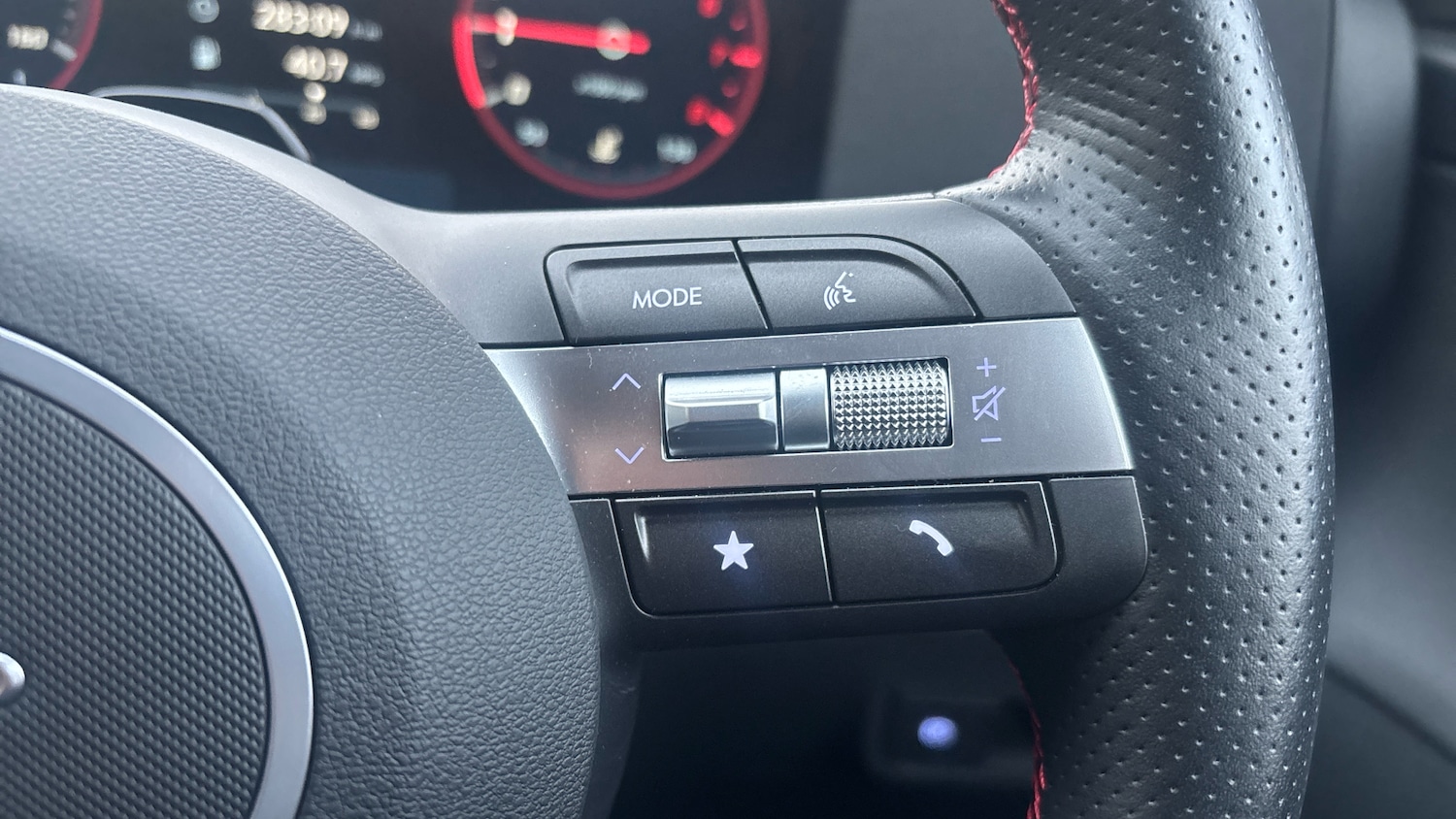 Used Hyundai KONA 2024 for sale - 77418240: Photo 42