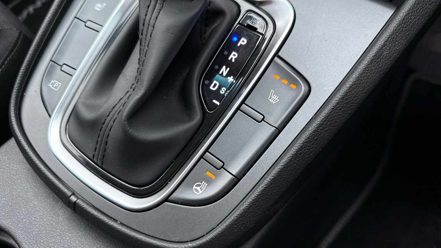 Used Hyundai KONA 2022 for sale - 77818704: Photo 24