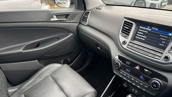 Used Hyundai TUCSON 2017 for sale - 76299289: Photo 35