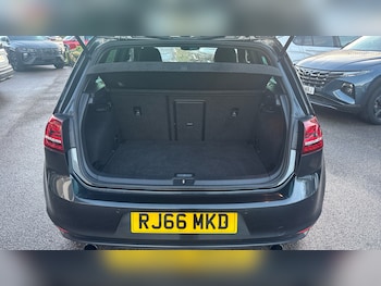 Used Volkswagen Golf 2016 for sale - 77167937: Photo