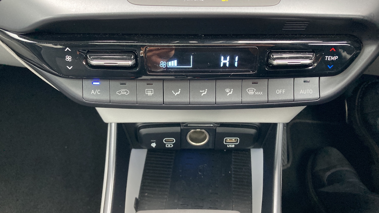 Used Hyundai BAYON 2024 for sale - 76181356: Photo 39