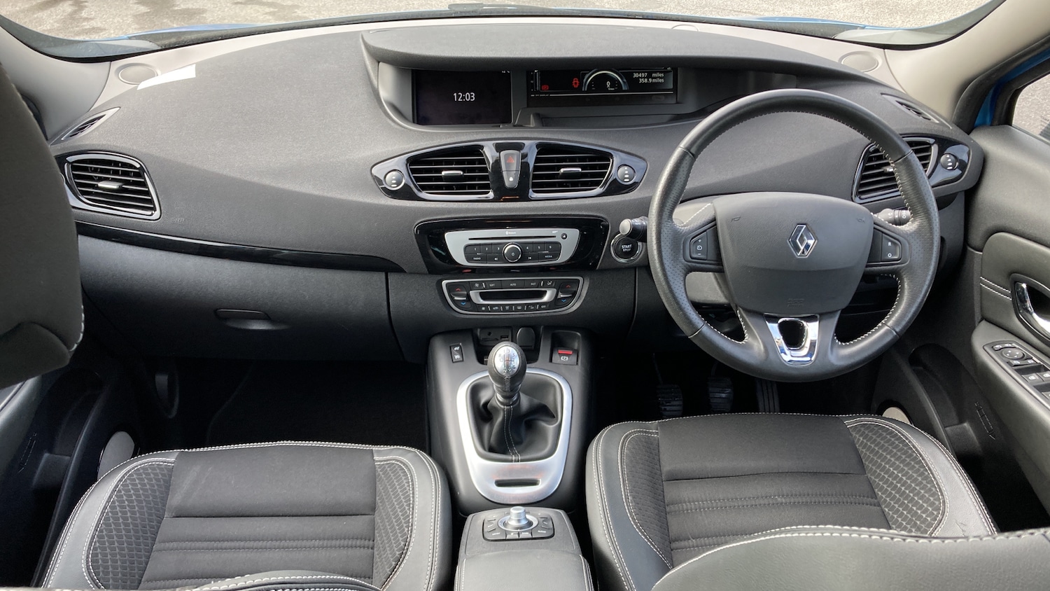 Used Renault Grand Scenic 2016 for sale - 77715241: Photo 10