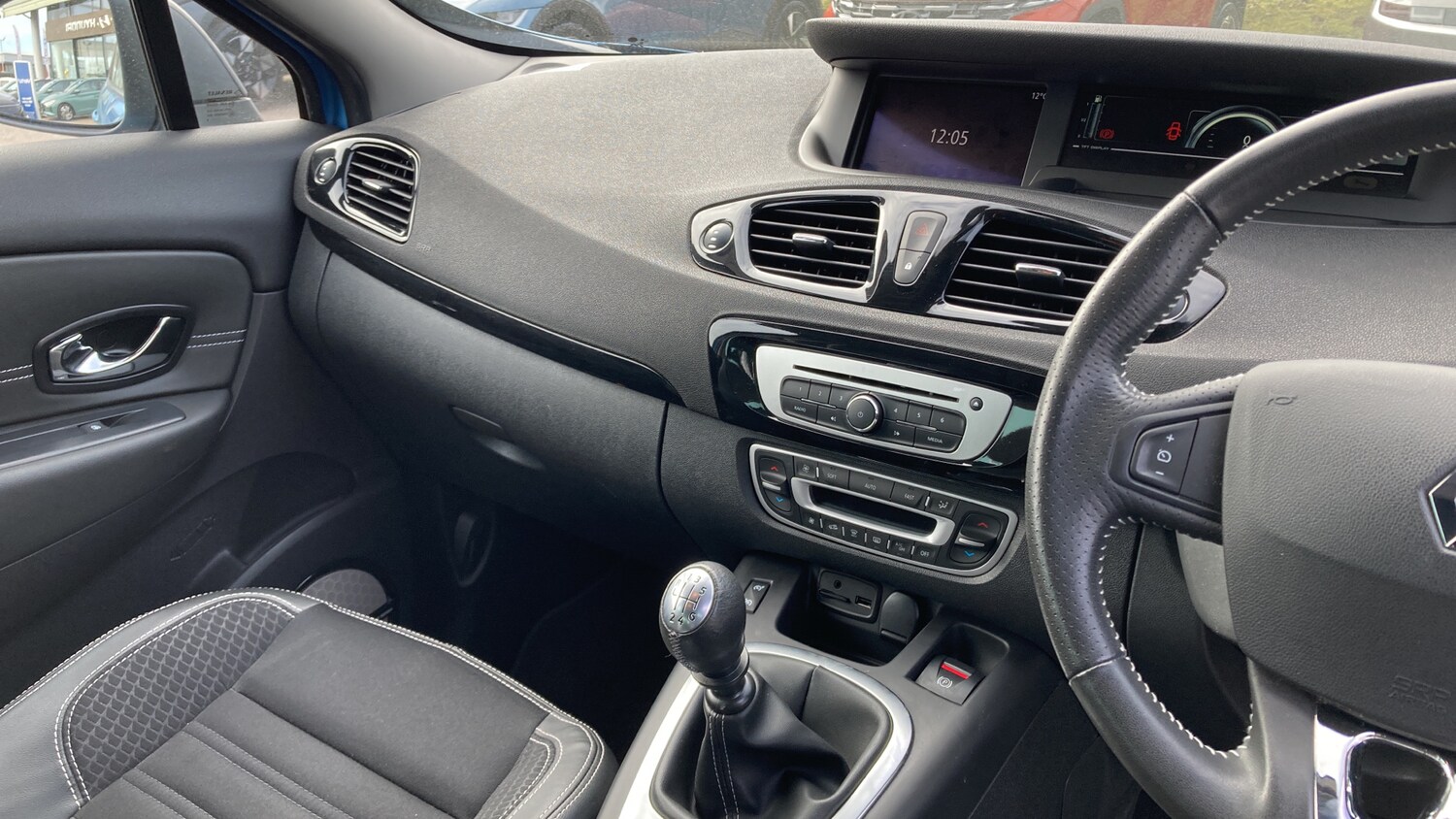 Used Renault Grand Scenic 2016 for sale - 77715241: Photo 14