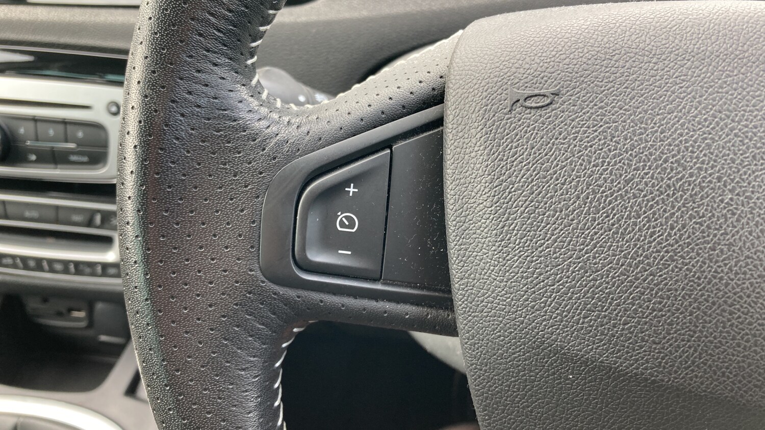 Used Renault Grand Scenic 2016 for sale - 77715241: Photo 29