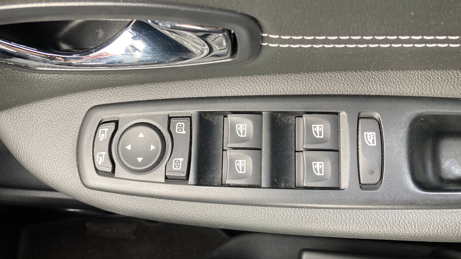 Used Renault Grand Scenic 2016 for sale - 77715241: Photo 30