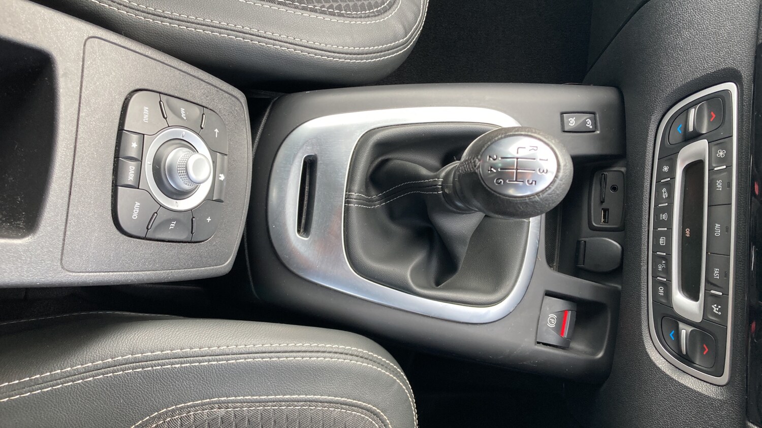 Used Renault Grand Scenic 2016 for sale - 77715241: Photo 36