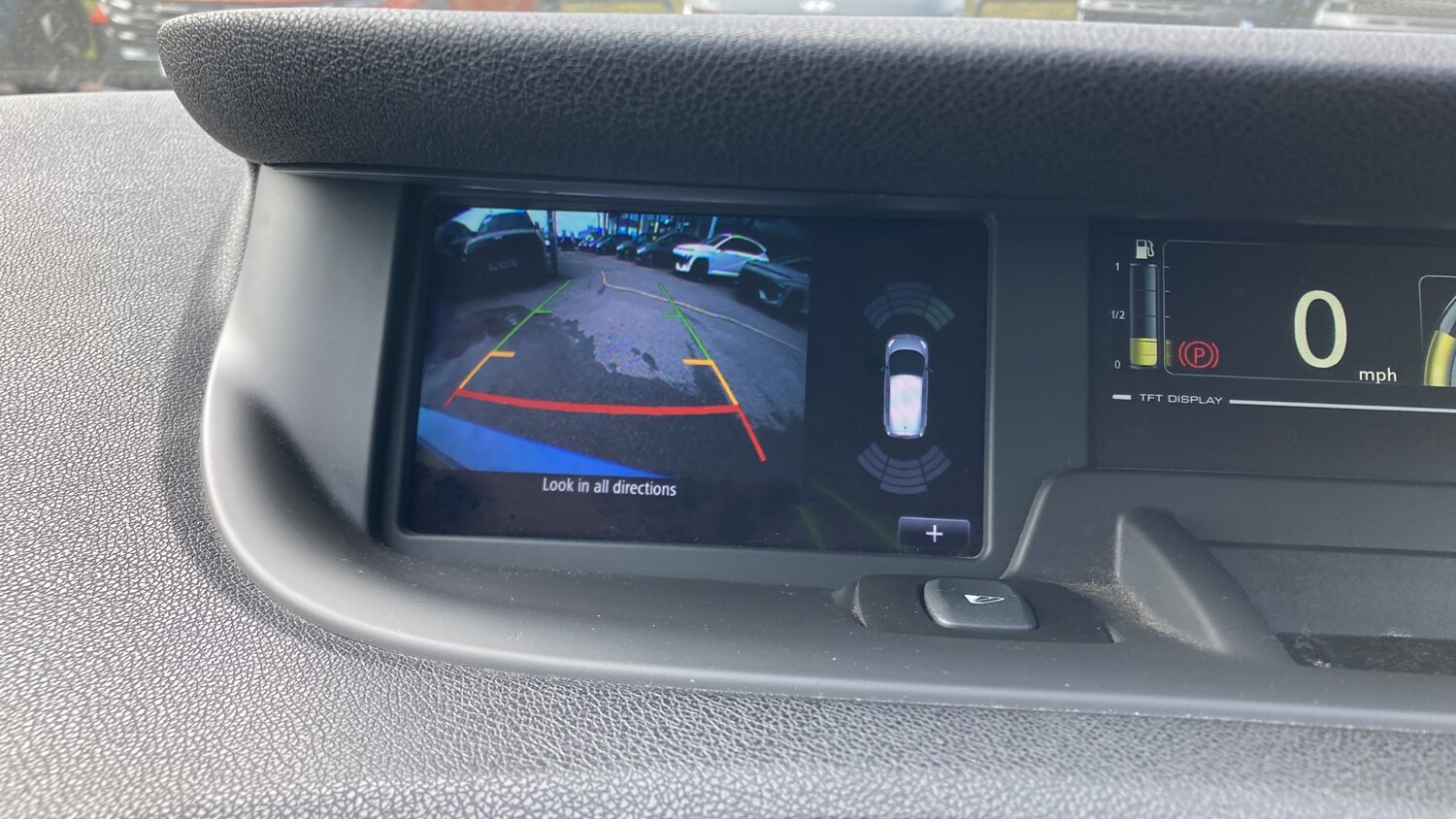 Used Renault Grand Scenic 2016 for sale - 77715241: Photo 38