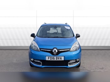 Used Renault Grand Scenic 2016 for sale - 77715241: Photo