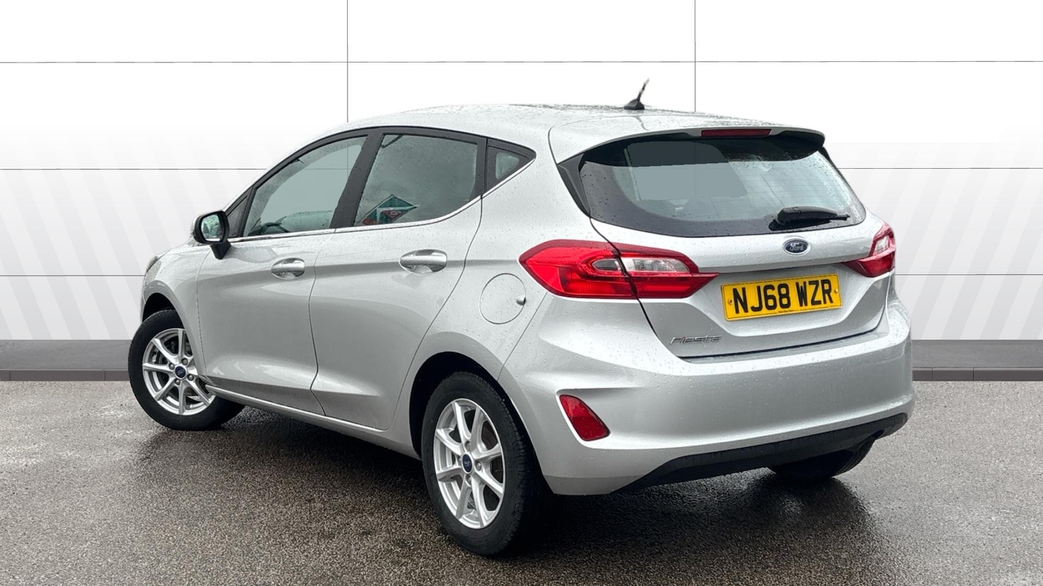 Used Ford Fiesta 2018 for sale - 77831620: Photo 2