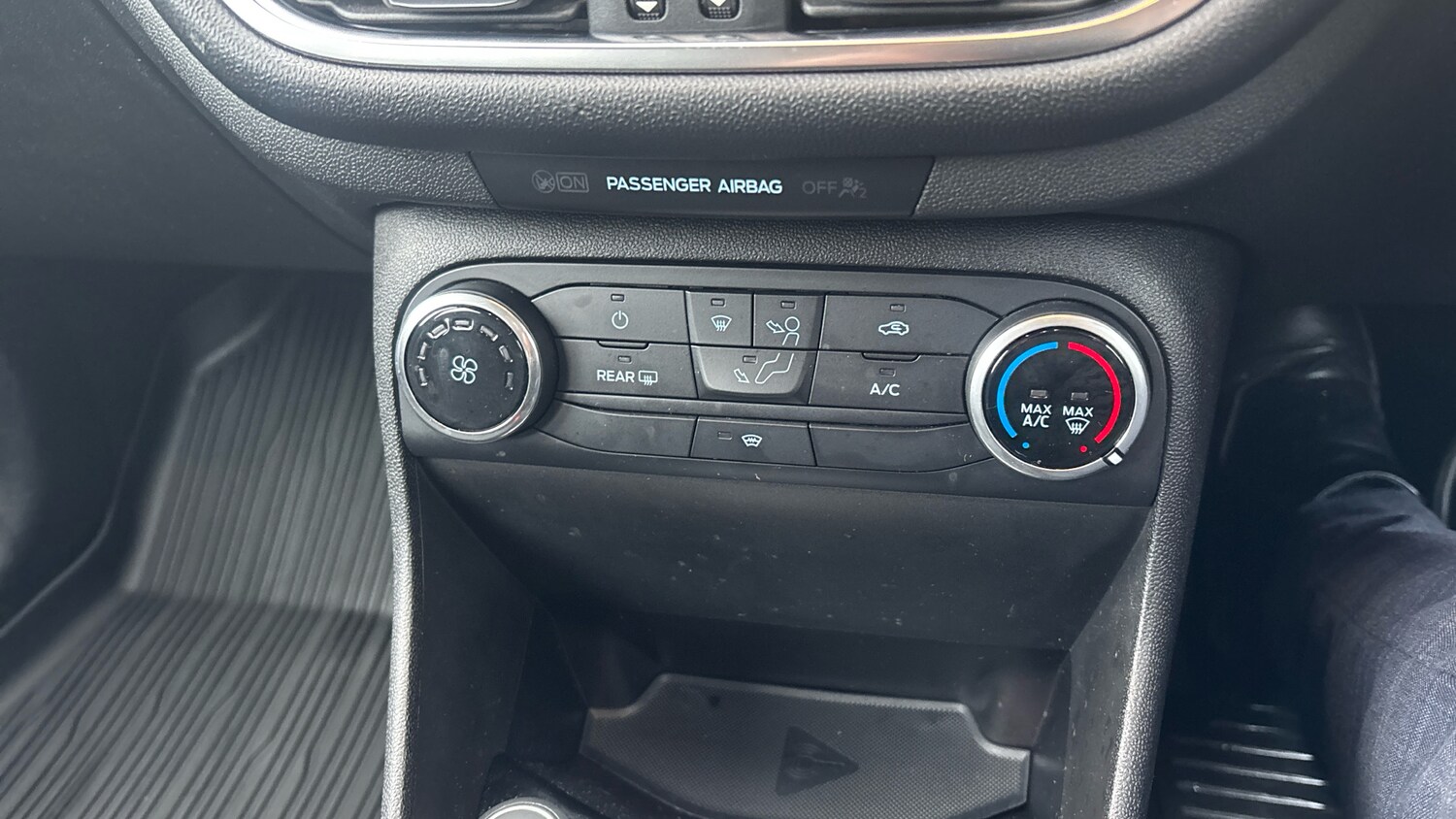 Used Ford Fiesta 2018 for sale - 77831620: Photo 32