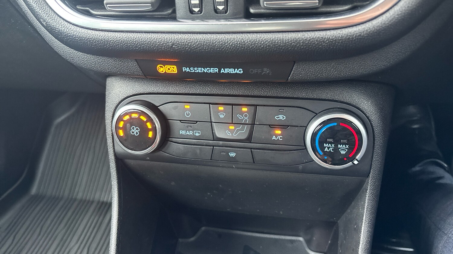 Used Ford Fiesta 2018 for sale - 77831620: Photo 41