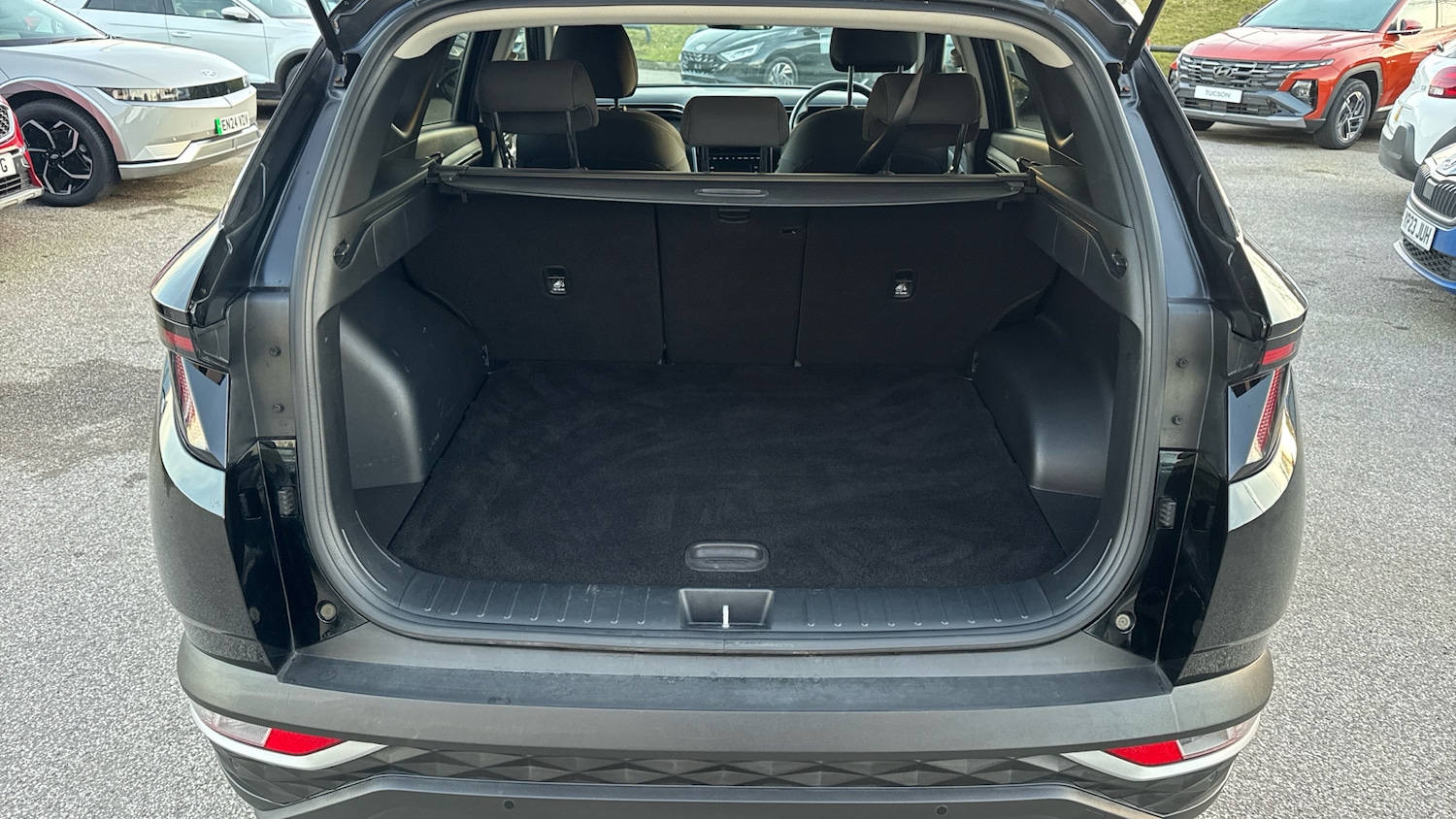 Used Hyundai TUCSON 2023 for sale - 77715242: Photo 4