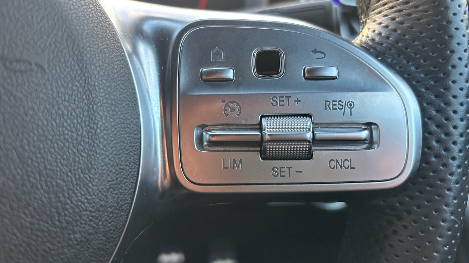 Used Mercedes-Benz CLA 2022 for sale - 76908447: Photo 40