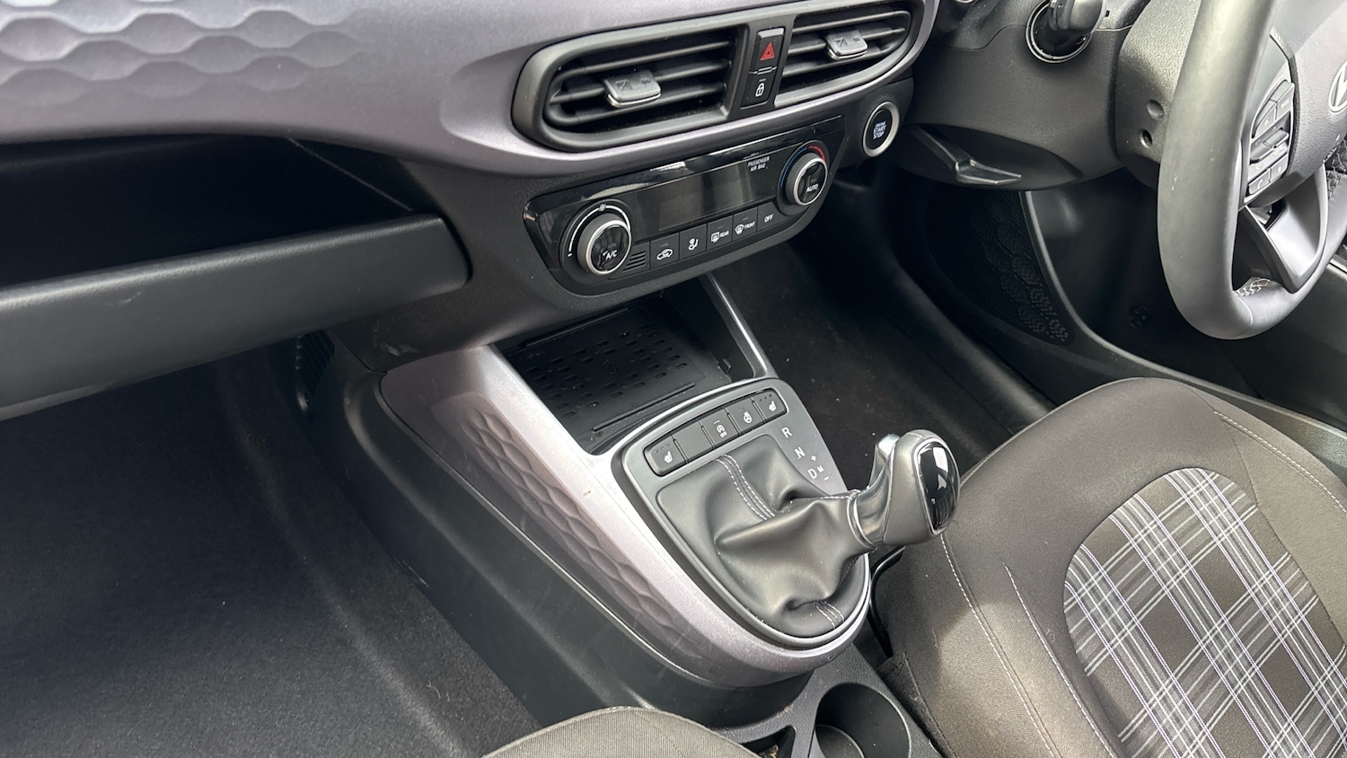 Used Hyundai i10 2024 for sale - 76219676: Photo 13