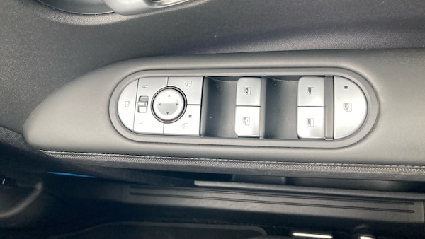 Used Hyundai IONIQ 5 2021 for sale - 76299291: Photo 32