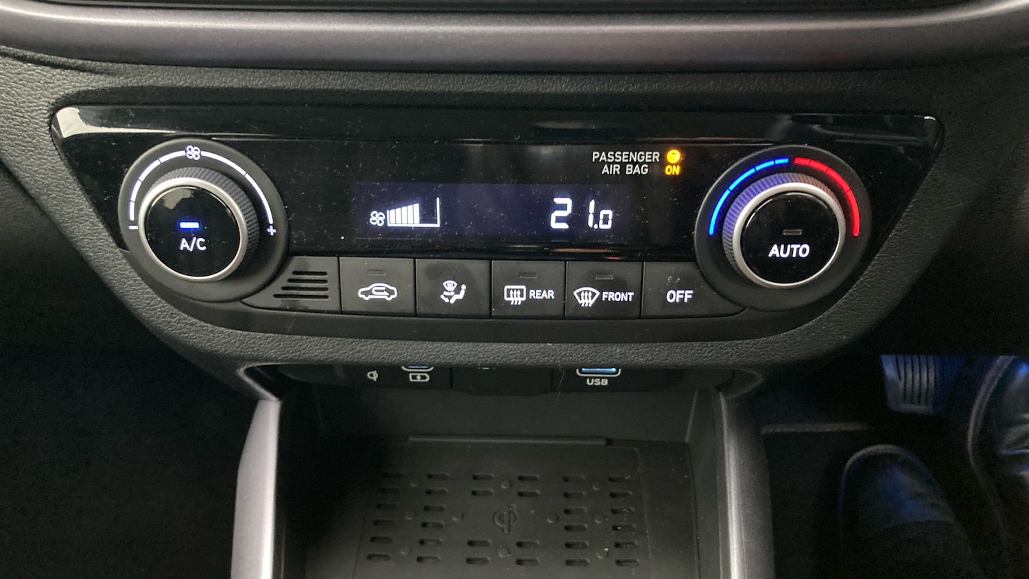 Used Hyundai i10 2025 for sale - 77062002: Photo 35