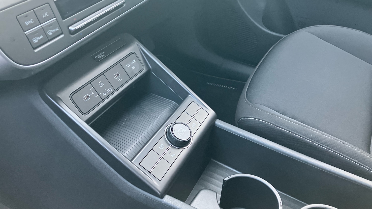 Used Hyundai KONA 2025 for sale - 77730776: Photo 13