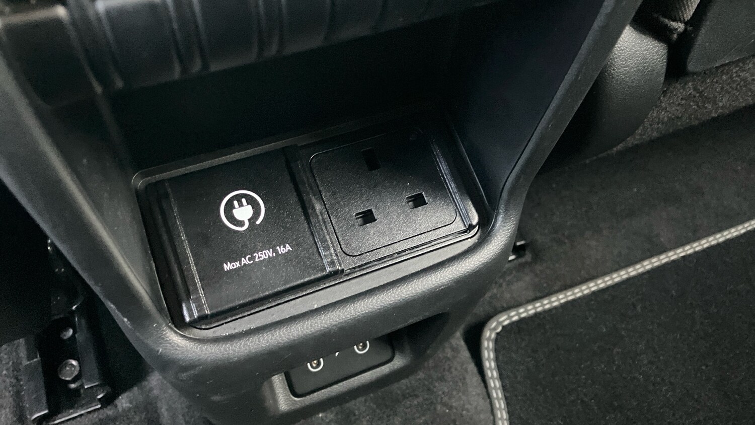 Used Hyundai KONA 2025 for sale - 77730776: Photo 28