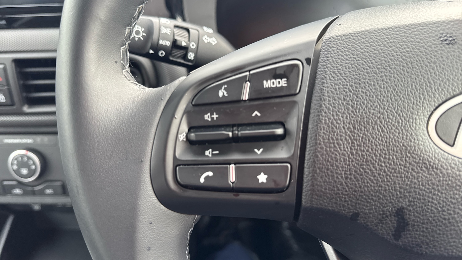 Used Hyundai i10 2024 for sale - 76181365: Photo 23