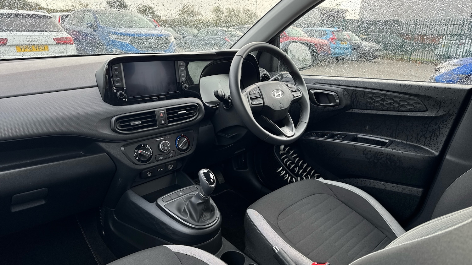 Used Hyundai i10 2024 for sale - 76181365: Photo 9