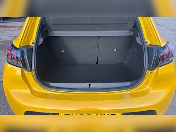 Used Peugeot 208 2023 for sale - 76611502: Photo