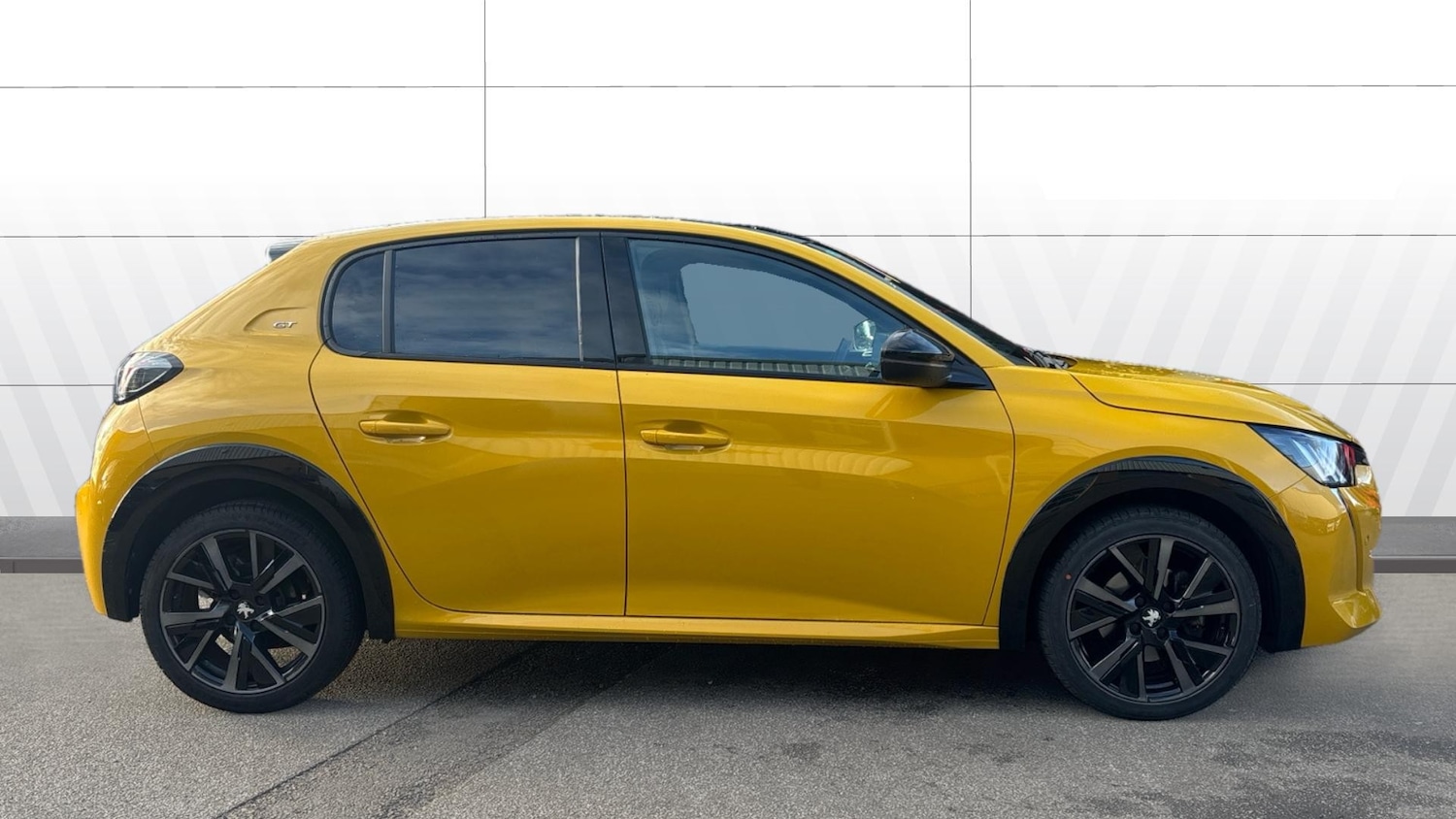 Used Peugeot 208 2023 for sale - 76611502: Photo 5