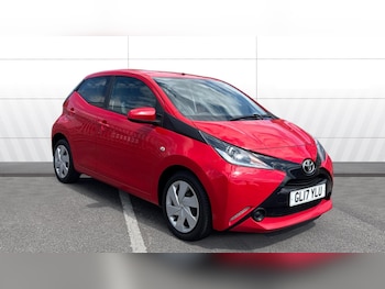 Used Toyota AYGO 2017 for sale - 79330140: Photo