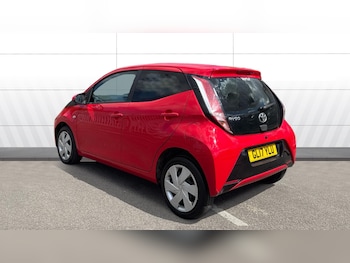 Used Toyota AYGO 2017 for sale - 79330140: Photo